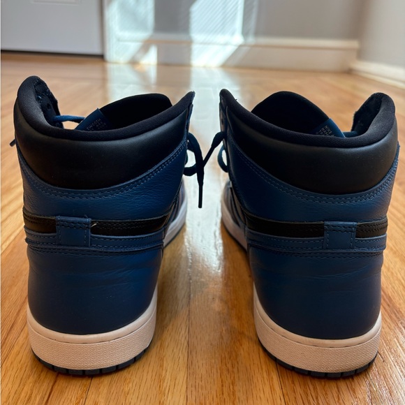 Jordan 1 Dark Marina Blue - Picture 3 of 6